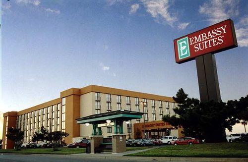 Отель Embassy Suites Oklahoma City Will Rogers Airport