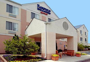 Отель Fairfield Inn & Suites Indianapolis Airport