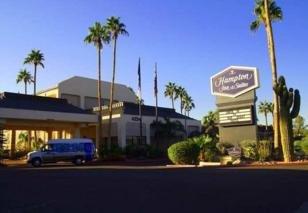 Отель Hampton Inn & Suites Airport South