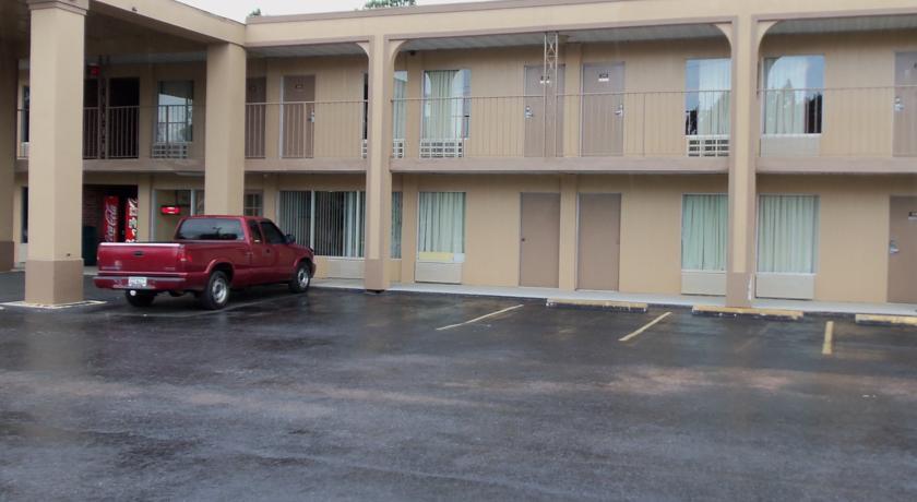 Отель Budget Inn Anderson