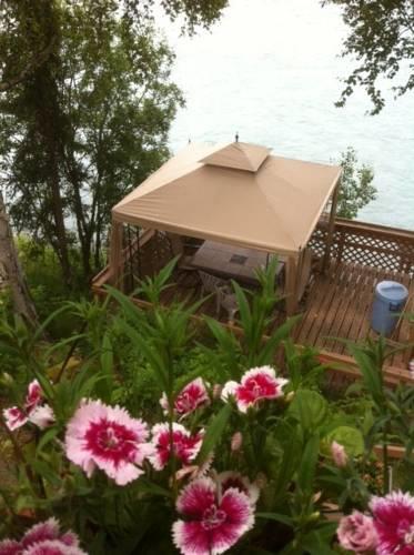Мини-отель Kenai River Hideaway B & B