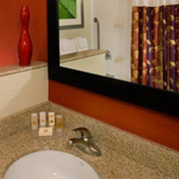 Отель Courtyard by Marriott Columbus New Albany