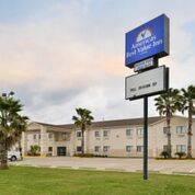 Отель Americas Best Value Inn Somerville