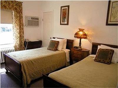 Отель America's Best Inn-Downtown St Petersburg