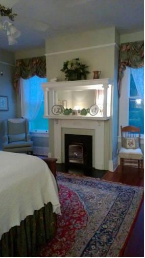 Мини-отель Madison Oaks Inn & Gardens