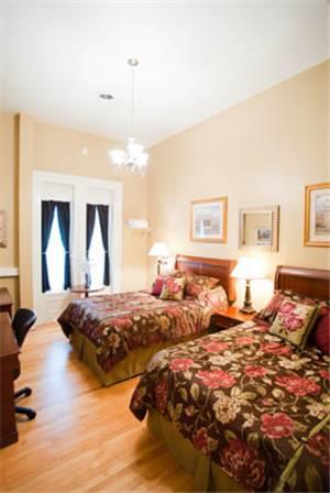 Отель Beacon Hotel Oswego
