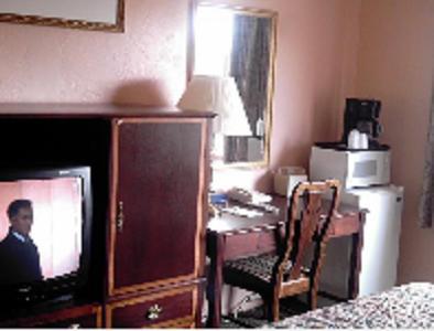 Отель Tiffany's Lodge Motel