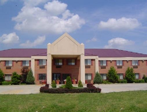 Отель Baymont Inn and Suites Harrodsburg