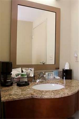 Отель Hampton Inn - Burlington