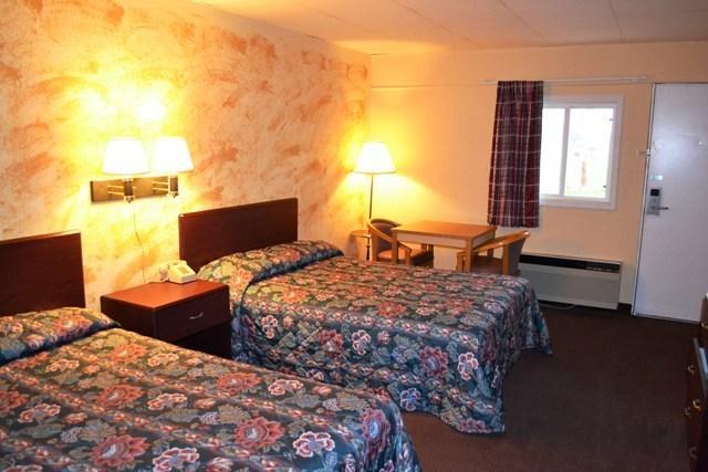 Отель Red Carpet Inn Montrose