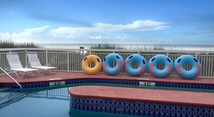By the Sea Motel