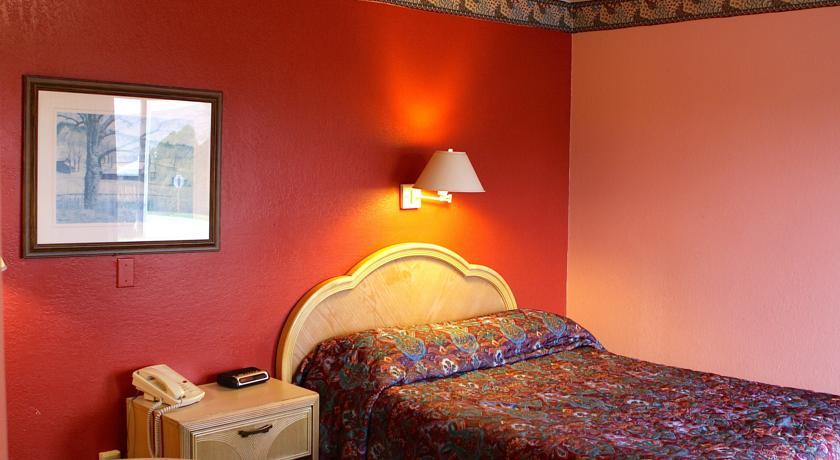 Отель Western States Inn - San Miguel
