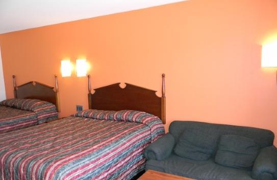 Отель Theroff's Motel