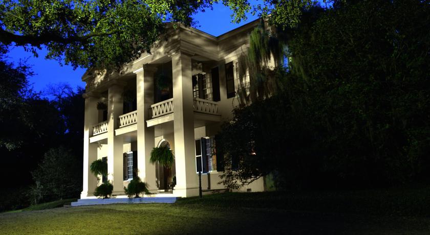 Отель Monmouth Historic Inn