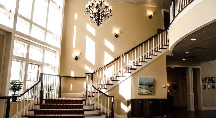 Отель Captain Daniel Stone Inn