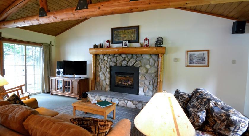 Отель Tall Timber Lodge