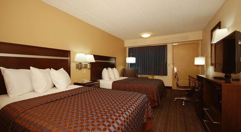 Отель Red Roof Inn Charlotte Airport