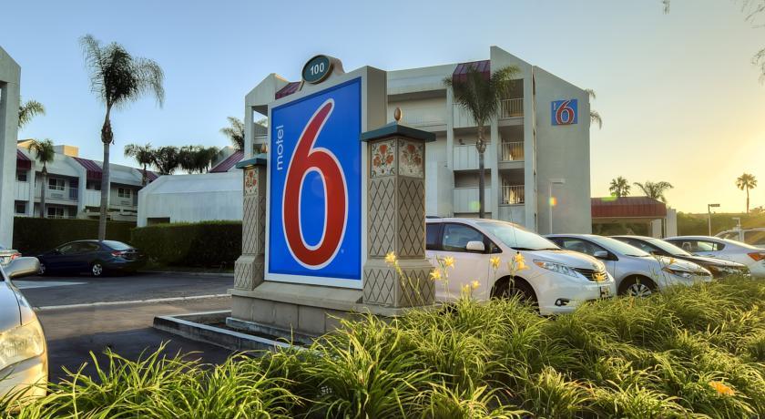 Отель Motel 6 Anaheim Maingate