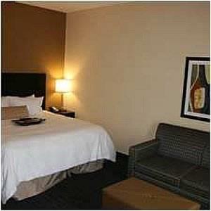 Отель Hampton Inn Winfield