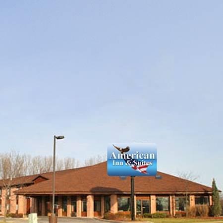 Отель American Inn and Suites Ionia