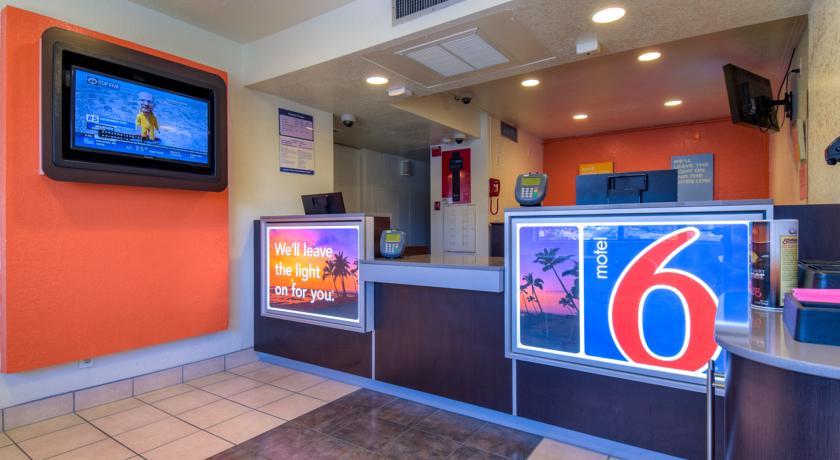 Отель Motel 6 Riverside West