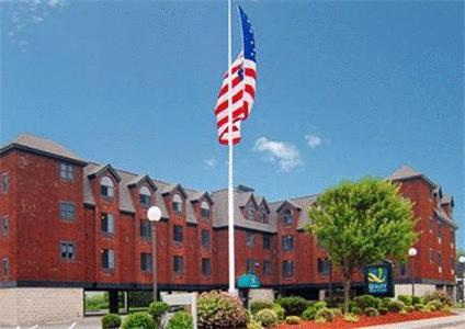 Отель Atlantic Beach Hotel and Suites