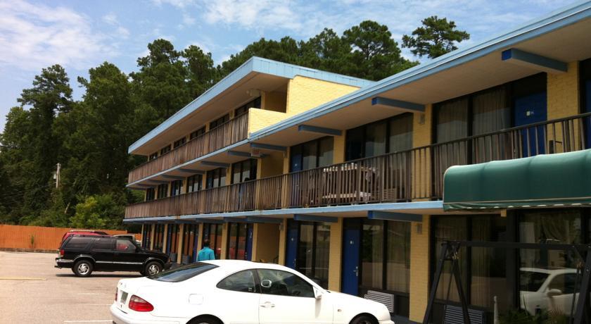 Отель Days Express Inn - Conway
