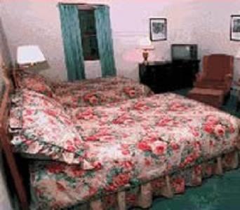 Отель Seasons Pass Inn Vermont