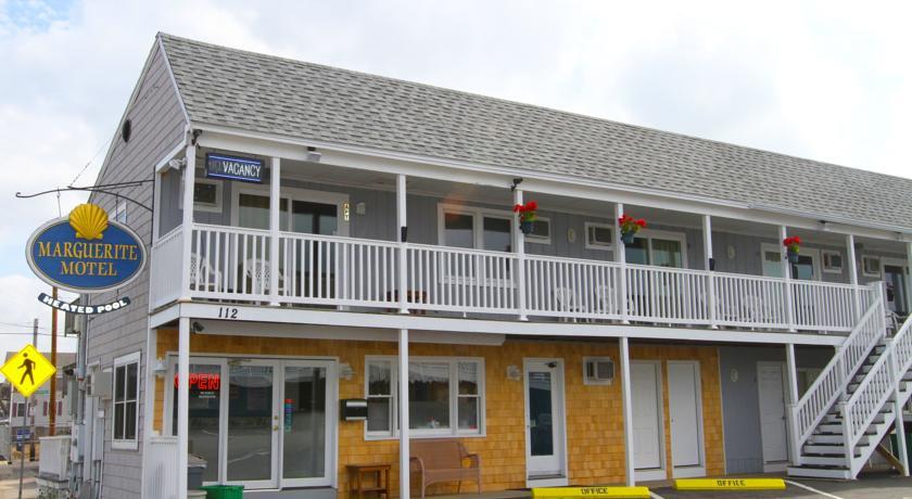 Отель Marguerite Motel