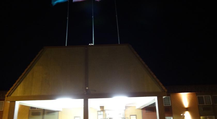 Отель Okanogan Inn & Suites
