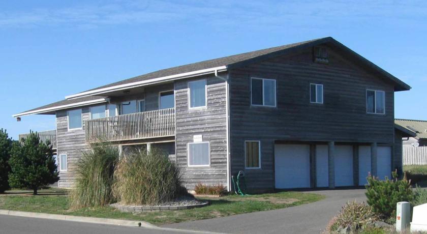 Апартаменты Coquille Point Condo