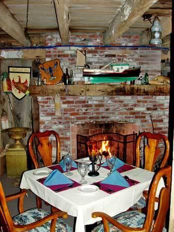 Отель Browns Wharf Inn