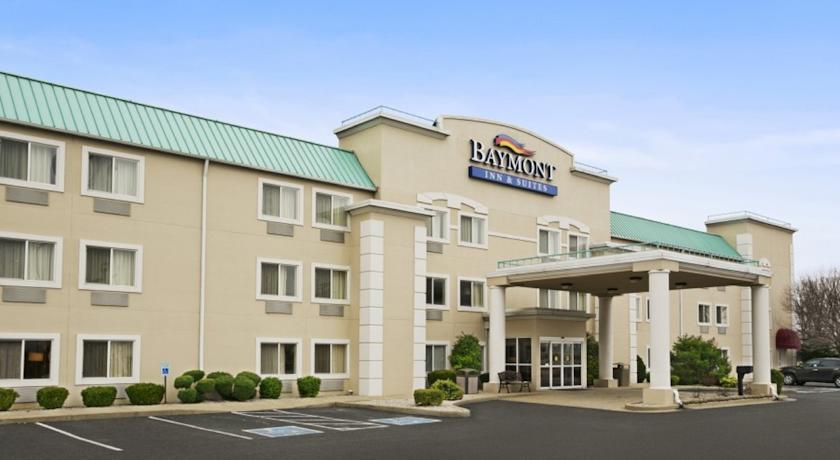 Отель Baymont Inn & Suites Evansville North