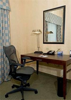 Отель Hilton Garden Inn Mount Holly/Westampton