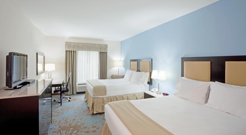 Отель Holiday Inn Express Plainville