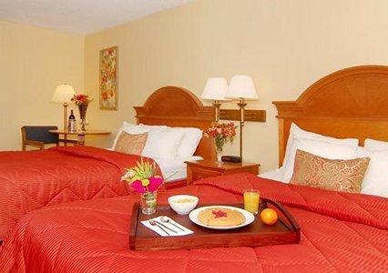 Отель Travelodge Philadelphia Runnemede
