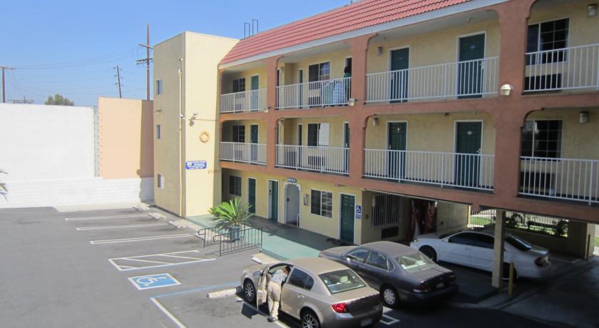 Starlight Inn Valley Boulevard