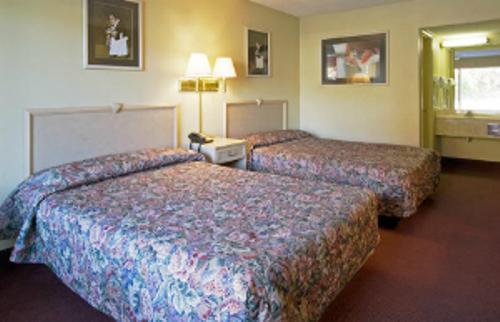Отель Americas Best Value Inn - Irondale