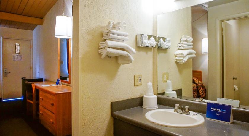 Отель EZ 8 Motel San Jose II