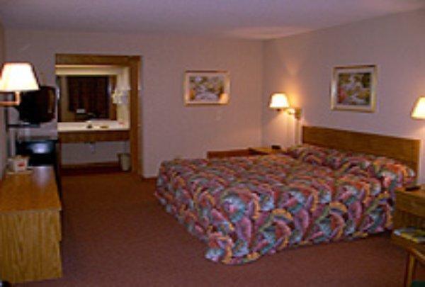 Отель Red Carpet Inn North Chicago