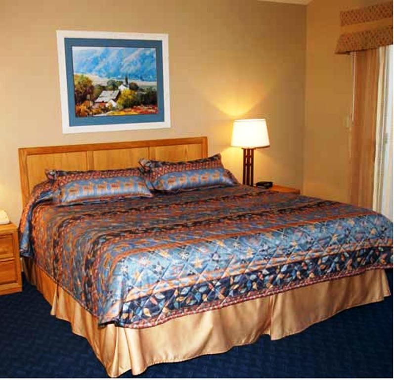 Отель Raintree's Park Plaza Park City