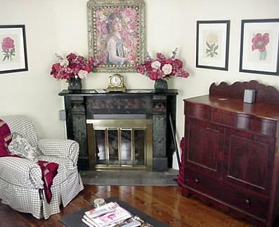Отель Phoenicia Belle Bed & Breakfast