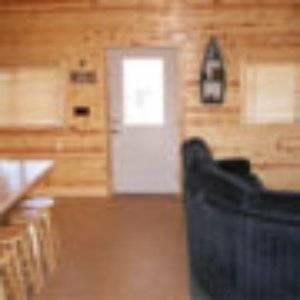 Отель Island Park Lodging