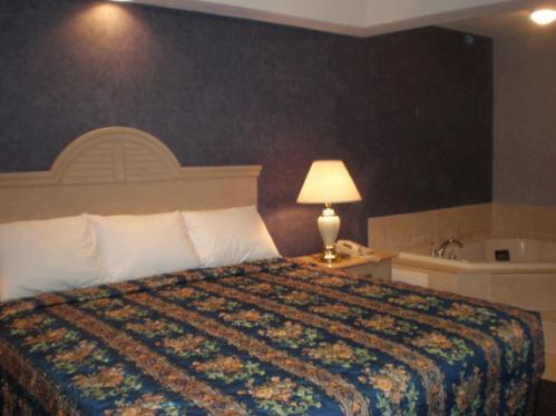 Отель Red Carpet Inn and Suites Atlantic City