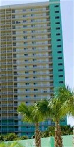 Отель Emerald Beach Resort
