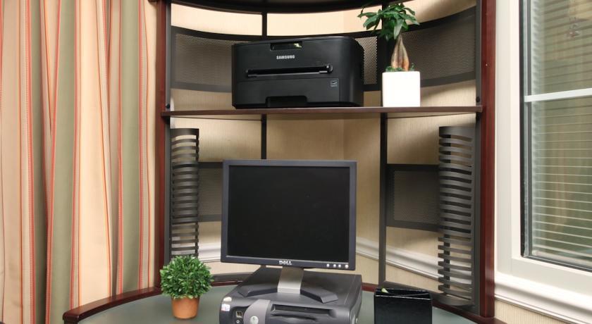 Отель Fairfield Inn Warren Niles