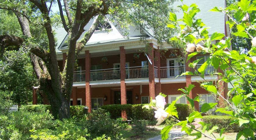 Мини-отель Woodridge Bed and Breakfast of Louisiana