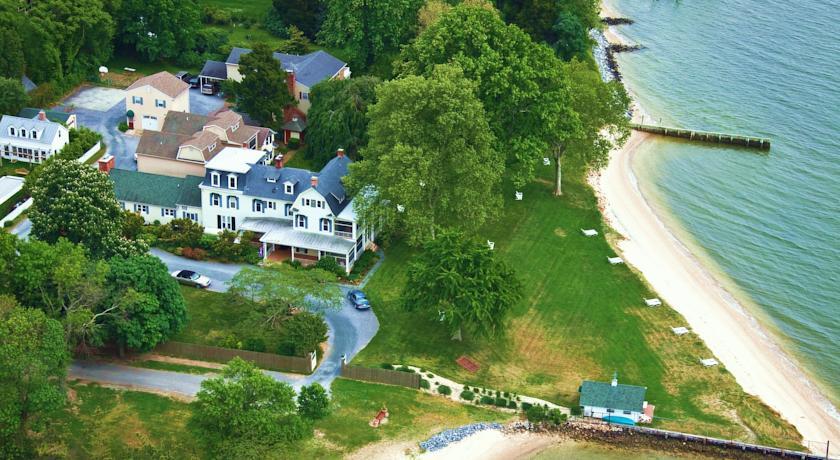 Мини-отель Sandaway Waterfront Lodging