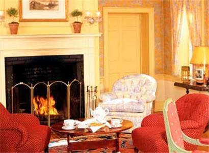 Отель Home Hill Inn