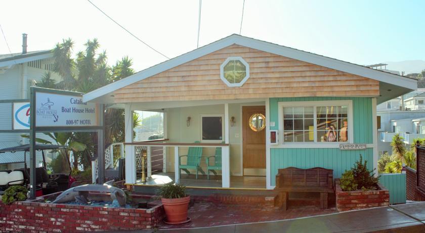Отель Catalina Beach House